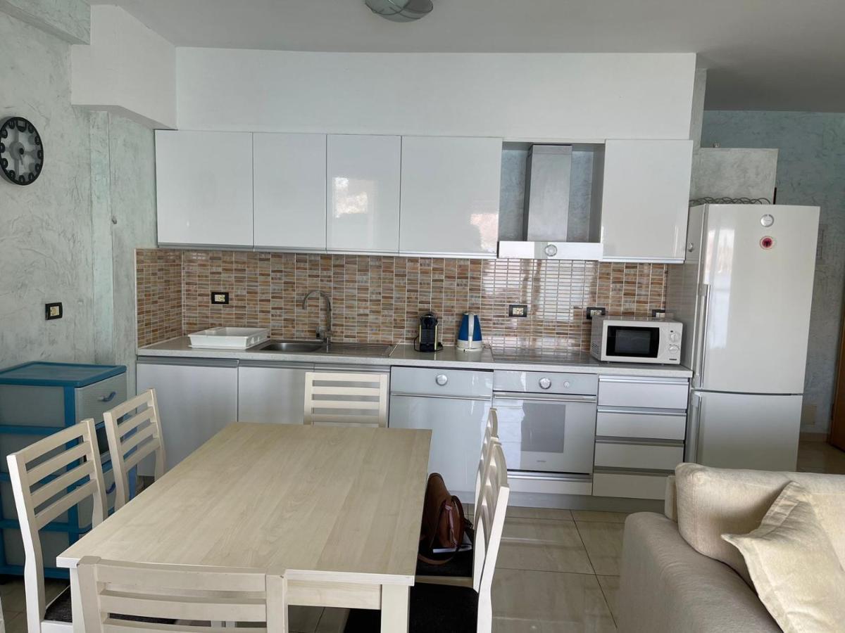 1-Stunning Sea View Apartments! Sarandë Buitenkant foto