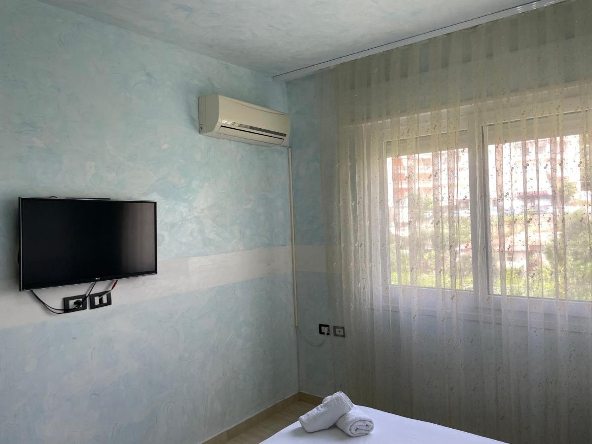 1-Stunning Sea View Apartments! Sarandë Buitenkant foto